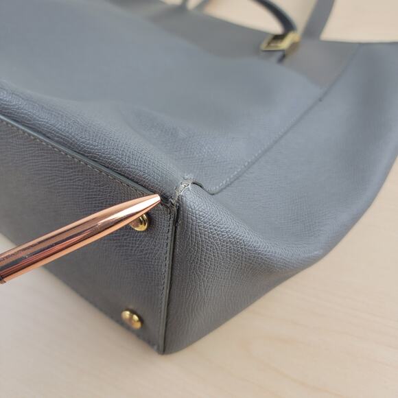 Tumi Leather Tote Bag - Picture 13 of 15